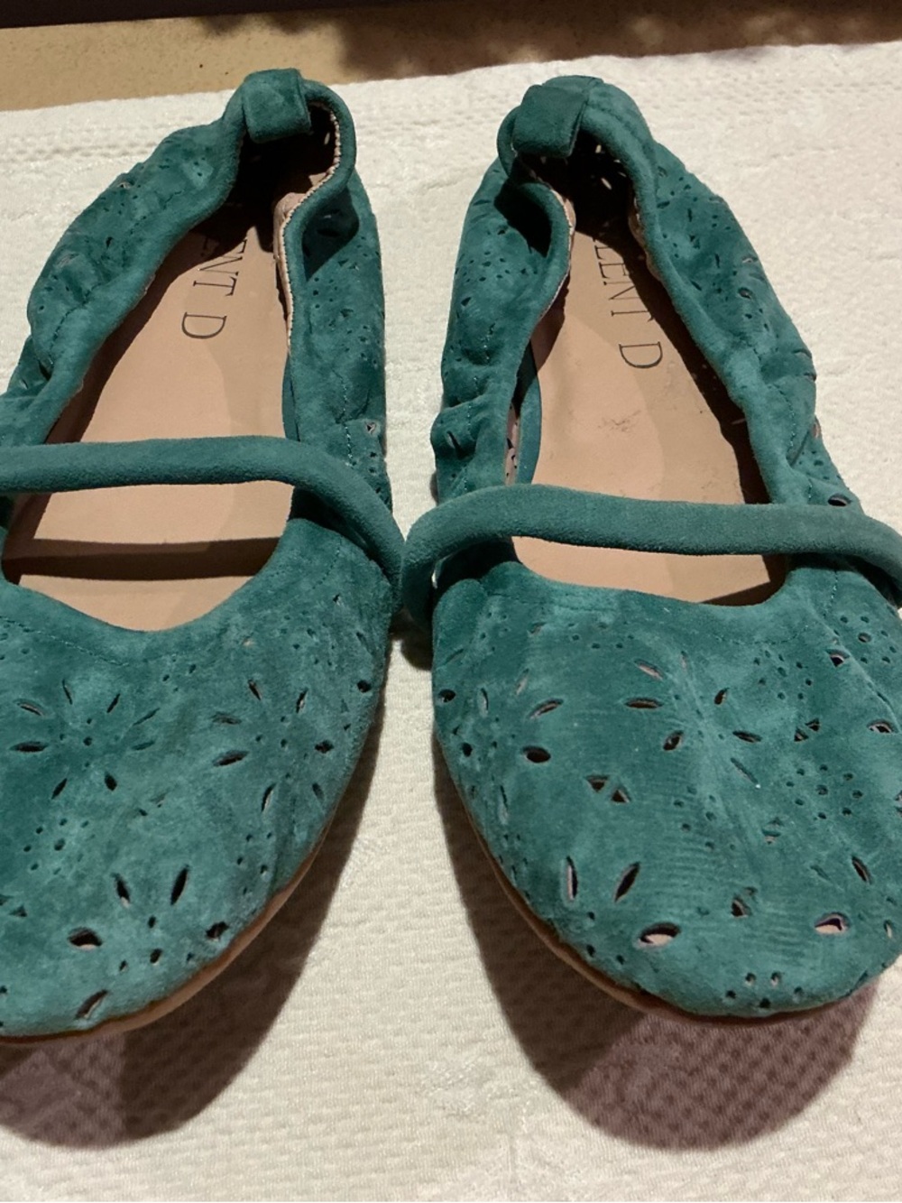 Very Cute Silent D Teal Suede Ballet Flats Euro 38